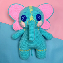 โหลดรูปภาพลงในเครื่องมือใช้ดูของ Gallery ello elephant cocomelon crochet