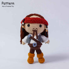 โหลดรูปภาพลงในเครื่องมือใช้ดูของ Gallery Captain Jack Sparrow Pirates of Carribean crochet amigurumi pattern