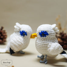 Cargar imagen en el visor de la galería, Cute handmade Bali Starling crochet bird amigurumi pattern sample

