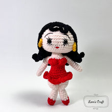 โหลดรูปภาพลงในเครื่องมือใช้ดูของ Gallery Betty Boop amigurumi crochet doll
