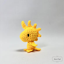 Cargar imagen en el visor de la galería,  woodstock crochet amigurumi keychain
