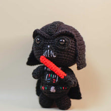 이미지를 갤러리 뷰어에 로드 , Darth Vader Star wars crochet collection
