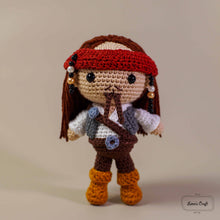 Charger l&#39;image dans la galerie, Jack Sparrow Pirates of Carribean crochet toy amigurumi
