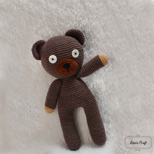 Cargar imagen en el visor de la galería, Mr bean oso de peluche hecho a mano crochet amigurumi
